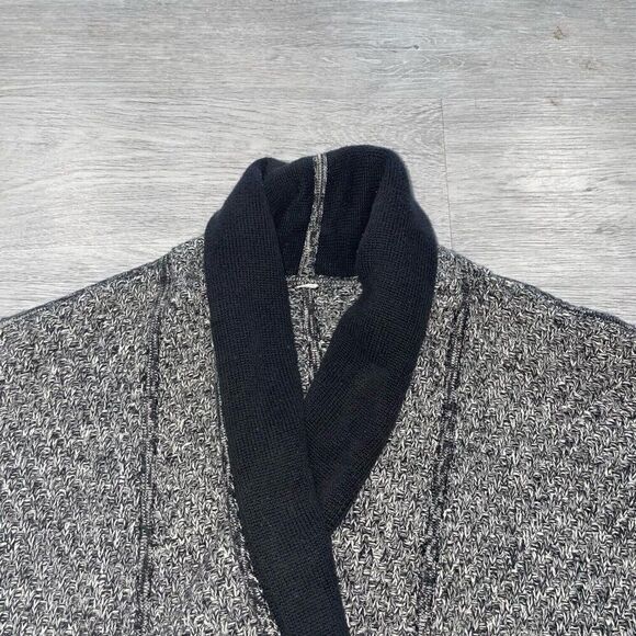Lululemon Women’s 6? Post Practice Gray Black Cardigan Sweater Gray Knit Comfort - Picture 10 of 13